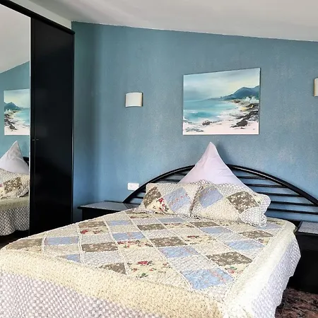 Aquamarina: Mediterranean Getaway With Garden And Sea Proximity Villa Miami Playa