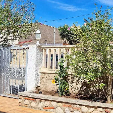 Aquamarina: Mediterranean Getaway With Garden And Sea Proximity Villa