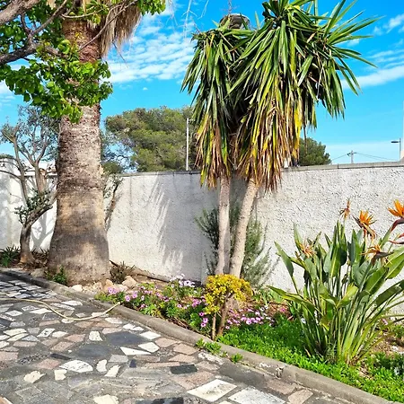 Villa Aquamarina: Mediterranean Getaway With Garden And Sea Proximity Miami Playa